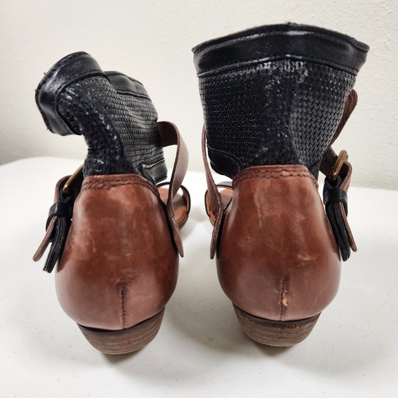 MIZ MOOZ COLETTE BLACK LEATHER BUCKLE MULE SANDAL SIZE 38/7.5 WORE ONCE - Picture 4 of 8